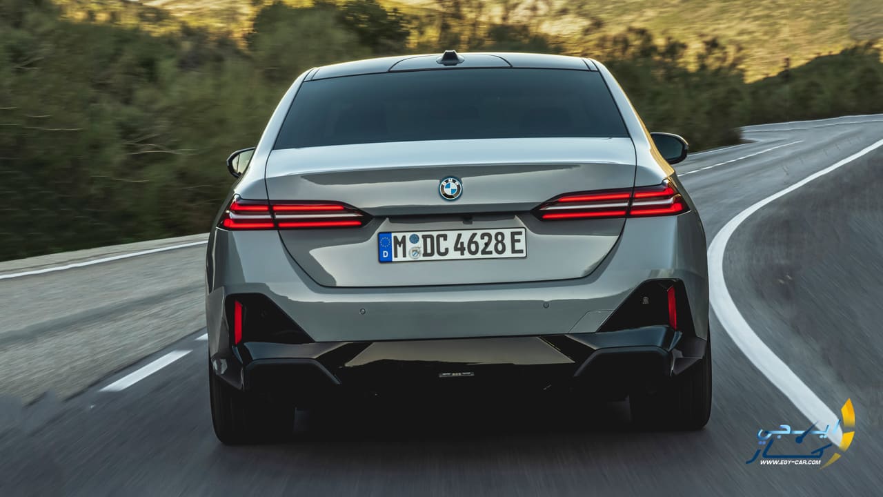 مواصفات BMW M5
