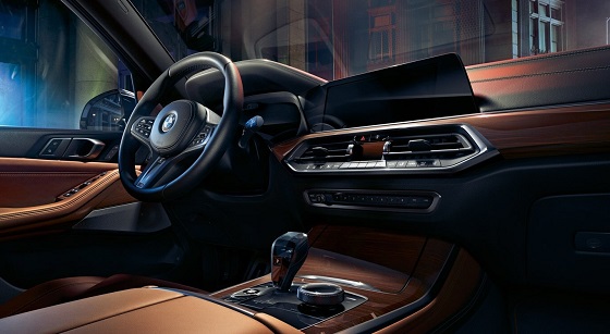BMW X5 M50i 2020