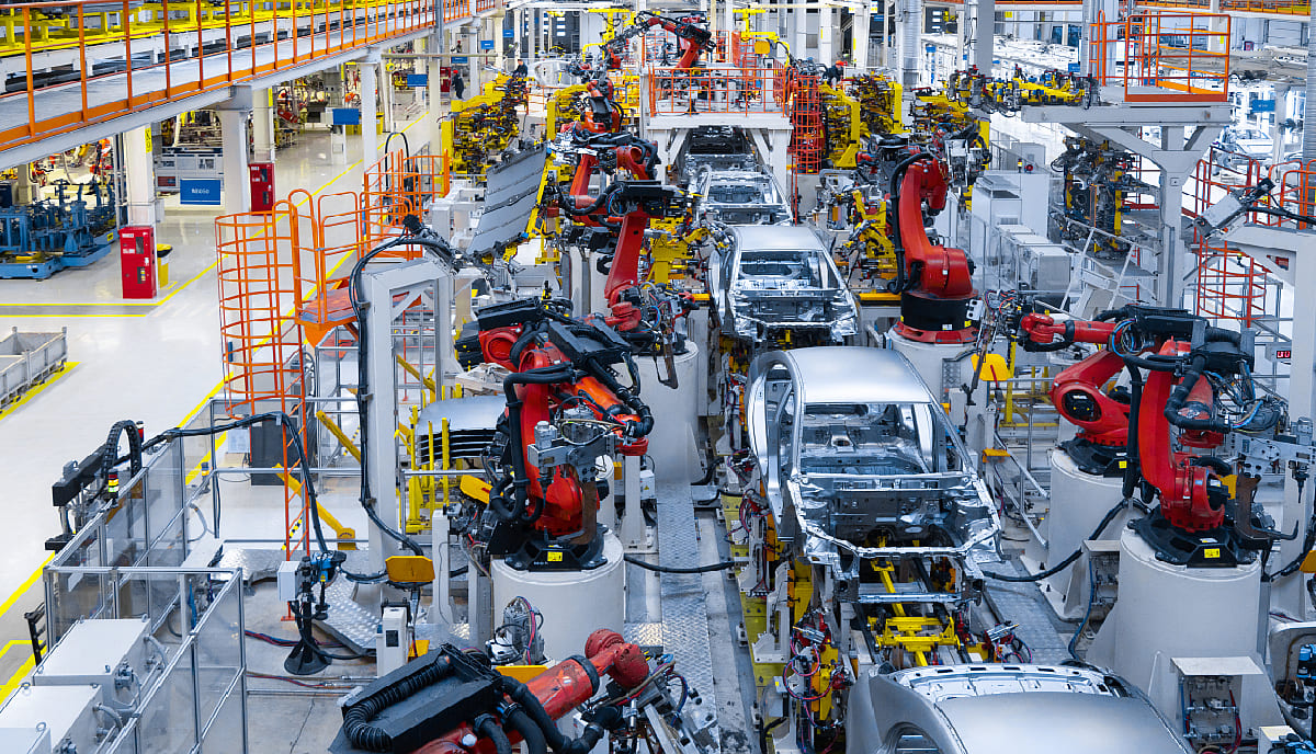 اعلانات صناعة السيارات