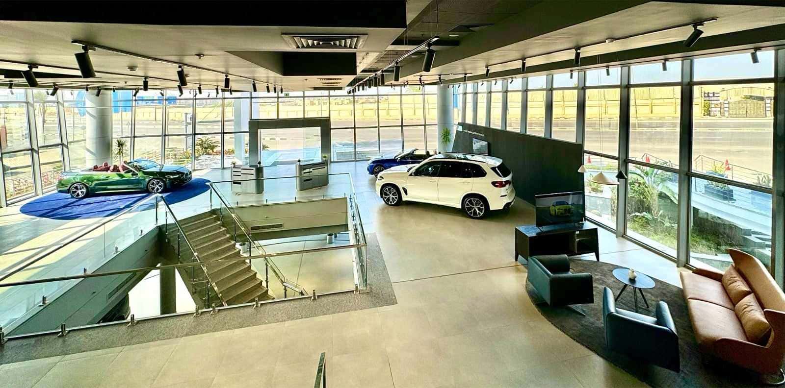 إفتتاح صالة عرض لـ BMW و MINI في منطقة ألماظة
