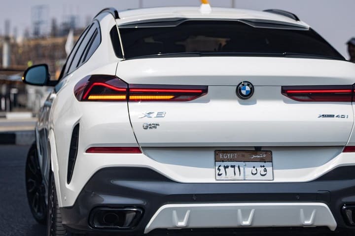 xDrive40i