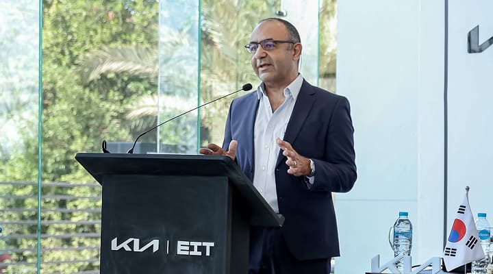 أحمد الخادم