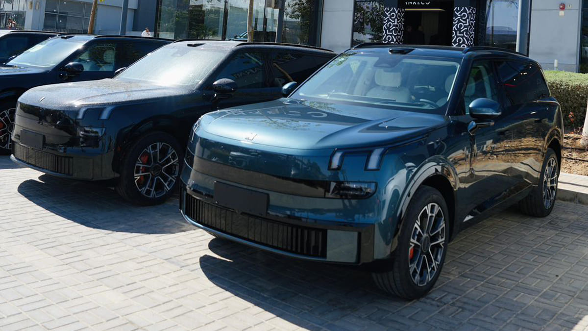 تسليم سيارات Lynk & Co 009