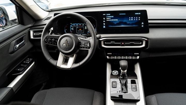 Mitsubishi Destinator