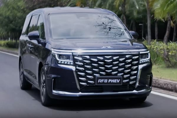 جاك RF8 PHEV